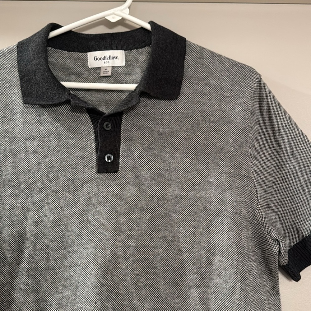 Men’s polo - Picture 2 of 3